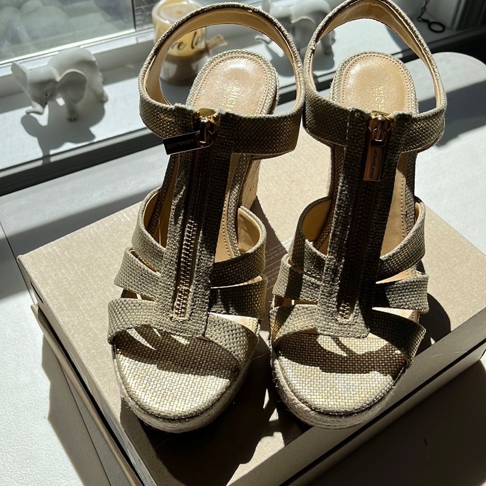 Michael kors sandals